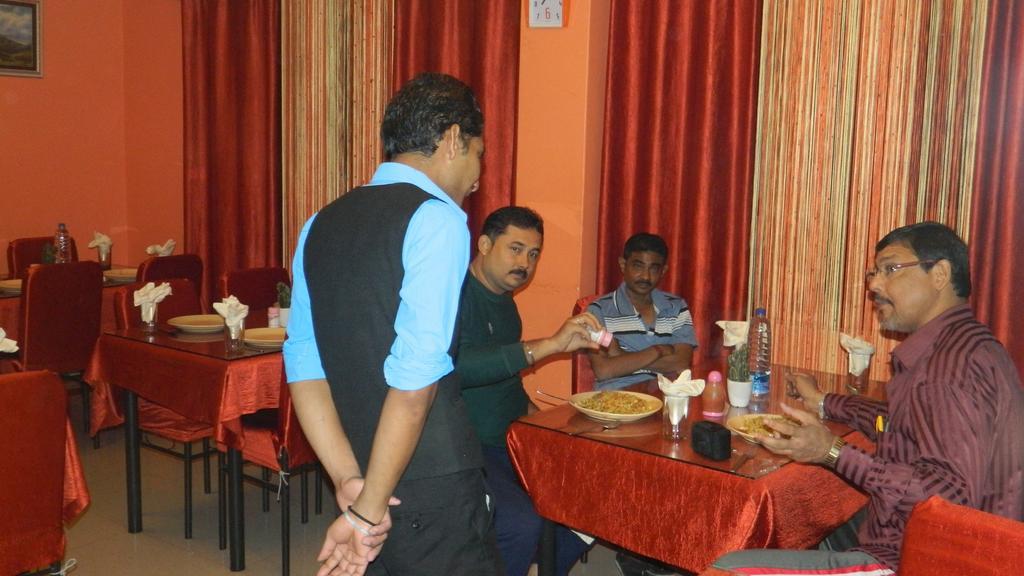 The Sikkim Regency Hotel Gangtok Buitenkant foto